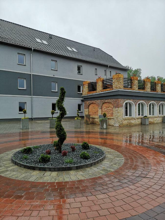 Leon'S Rooms Żary Exterior foto