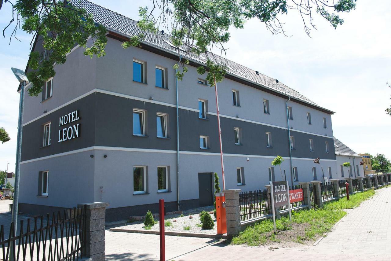 Leon'S Rooms Żary Exterior foto